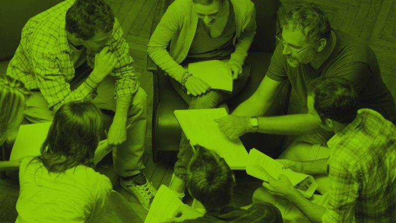 Trabalho precoce reduz número de alunos na Educação Básica, diz pesquisa PNAD